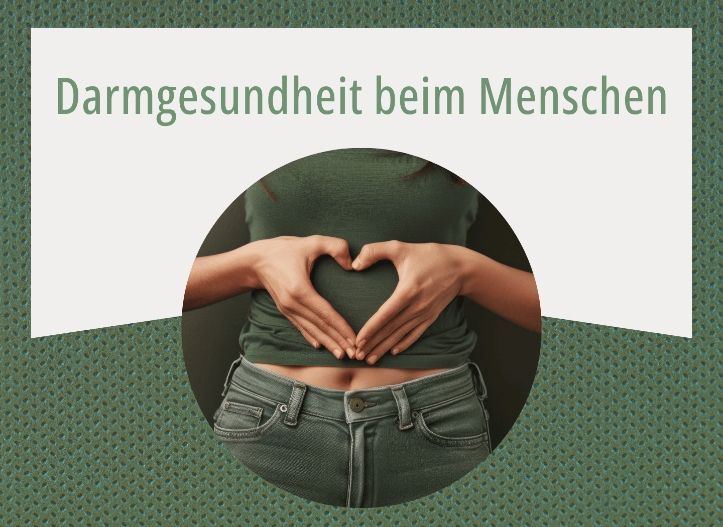 Frau formt mit beiden Händen ein Herz vor ihrem Bauch – Symbolbild für Darmgesundheit beim Menschen